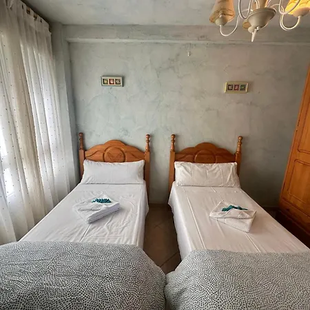 Homely Naufragos